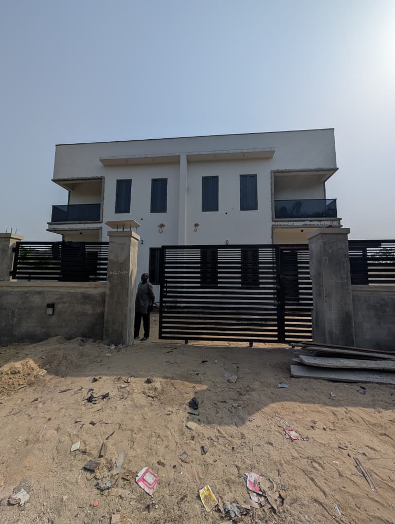 CVD Realty — Semi-Detached Duplexes — project photograph 6